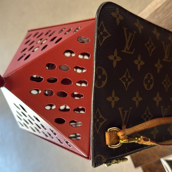 LV Monogram Neverful MM GM Pochette Pivoine | Tan Interior - Picture 14 of 16